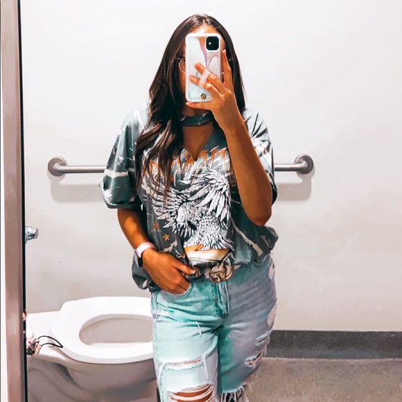 Meet your Posher, Caitlin - Picture 1 of 1